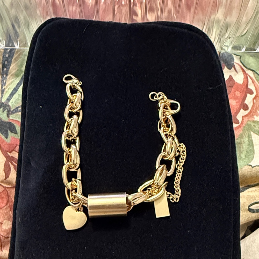 Gold Chain Bracelet with Heart Charm